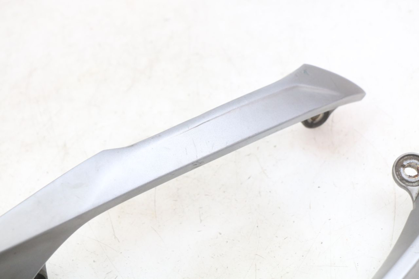 photo de REAR HANDLEBARS SYM GTS EFI 125 (2012 - 2016) - Component detail