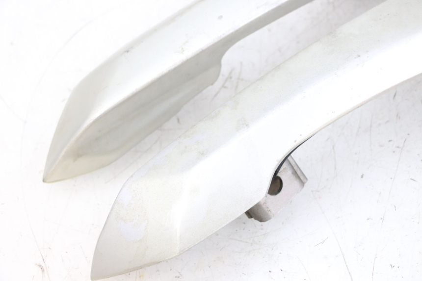 photo de GRAB RAIL JM MOTORS GTS 125 (2015 - 2019) - Surface and material condition