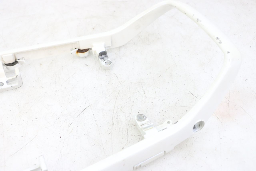 photo de GRAB RAIL HONDA CBR F 1000 (1993 - 1996) - Fixing points details