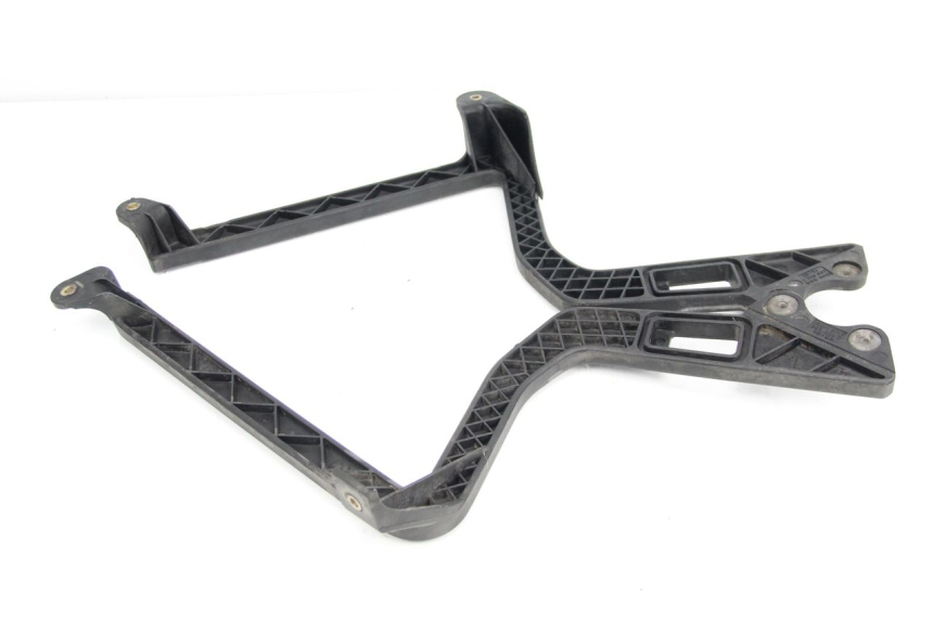 photo de GRAB RAIL  BMW K100 1000 (1982 - 1990) - Component detail