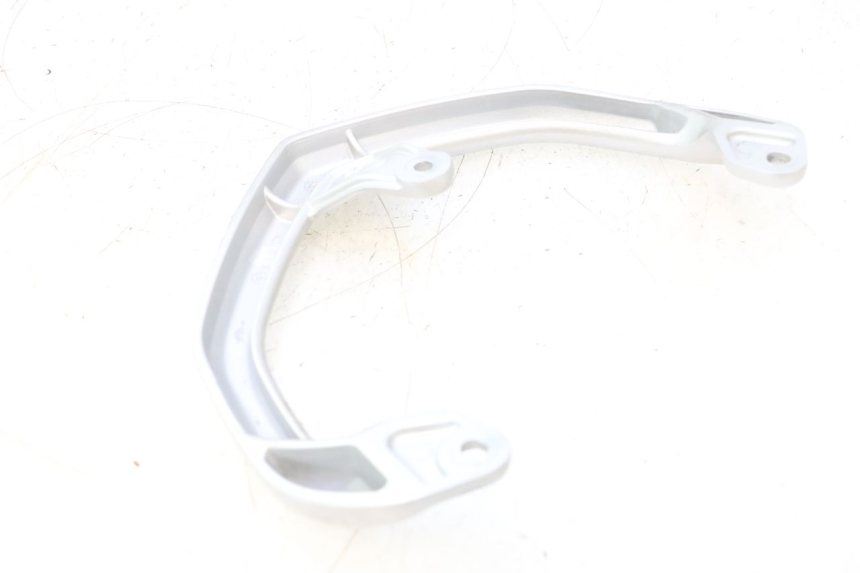 photo de REAR HANDLEBARS PEUGEOT KISBEE 2T 50 (2018 - 2022) - Zoom on usage condition