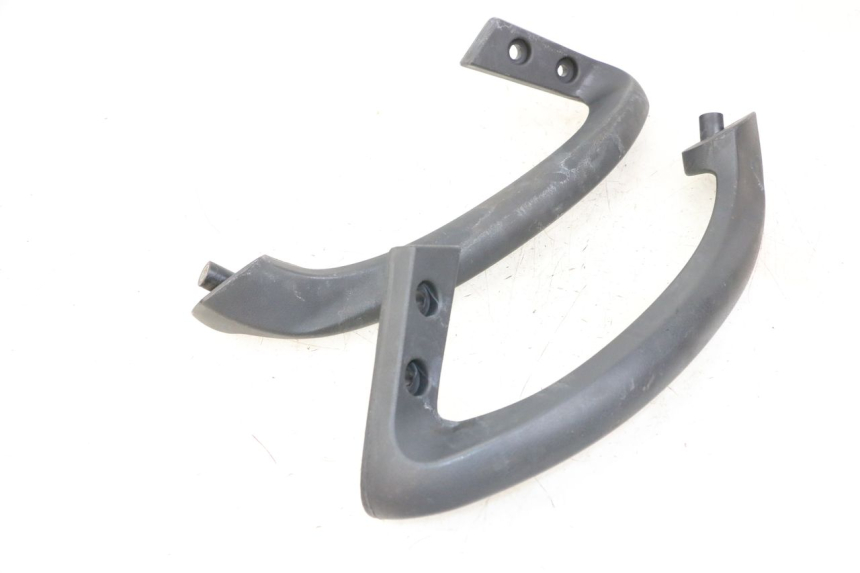 photo de GRAB RAIL KYMCO GRAND DINK 125 (2008 - 2014) - Alternative perspective