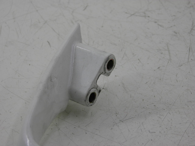 photo de GRAB RAIL  KYMCO QUANNON NAKED 125 (2010) - Alternative perspective