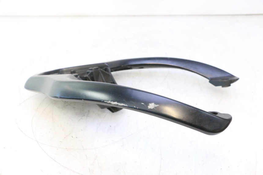 photo de GRAB RAIL PIAGGIO LIBERTY IGET 4T 50 (2021 - 2025) - Technical close-up