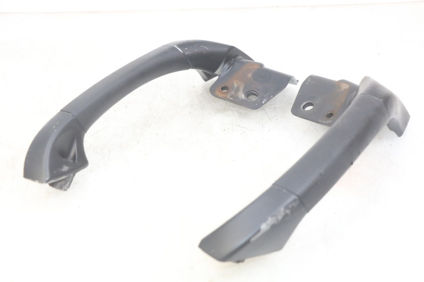 photo de REAR HANDLEBARS PIAGGIO MP3 LT 400 (2007 - 2012) - Fixing points details