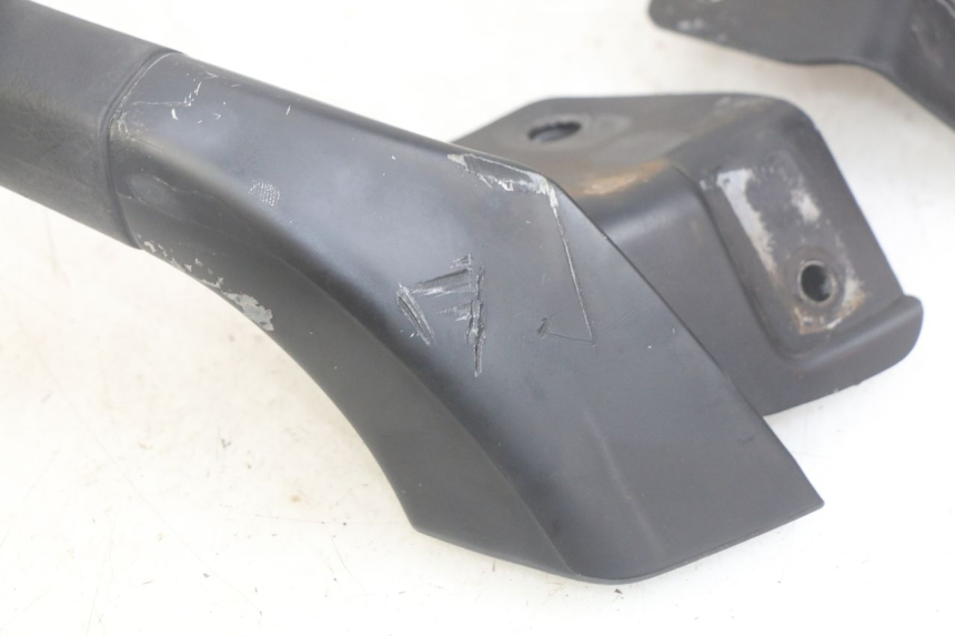 photo de REAR HANDLEBARS PIAGGIO MP3 LT 400 (2007 - 2012) - Checked used part