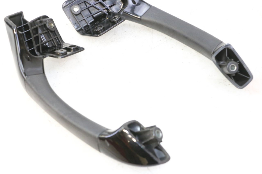 photo de GRAB RAIL PIAGGIO MP3 500 (2011 - 2015) - Component detail