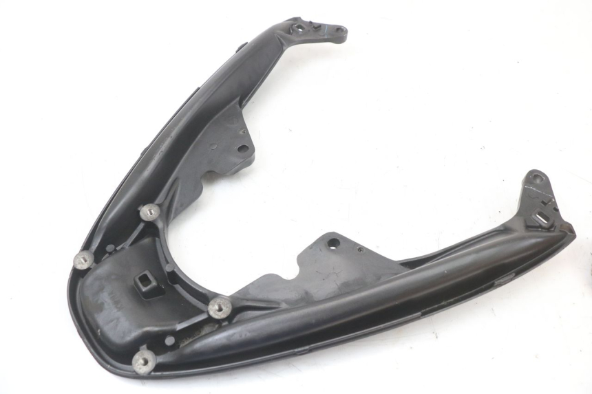 photo de GRAB RAIL  HONDA PCX (JF28) 125 (2009 - 2011) - Technical close-up