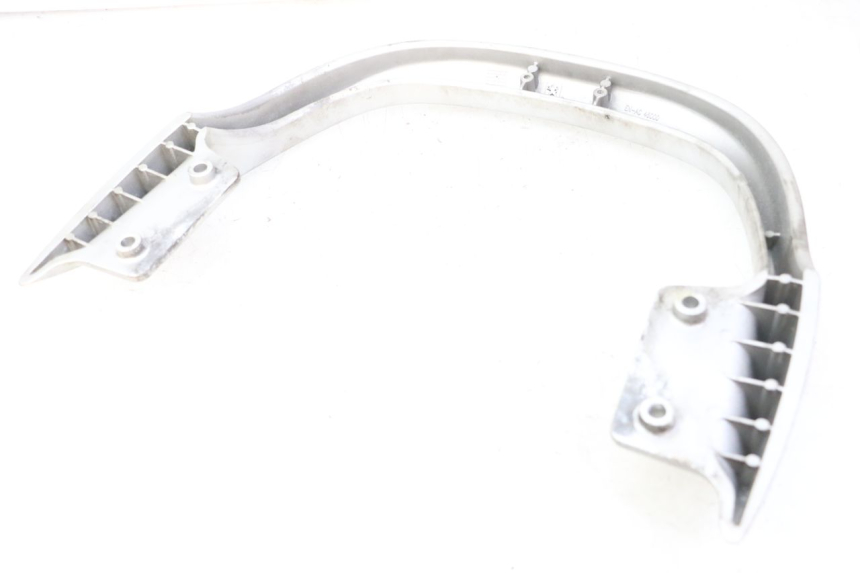 photo de GRAB RAIL PEUGEOT CITYSTAR 125 (2011 - 2017) - Alternative perspective