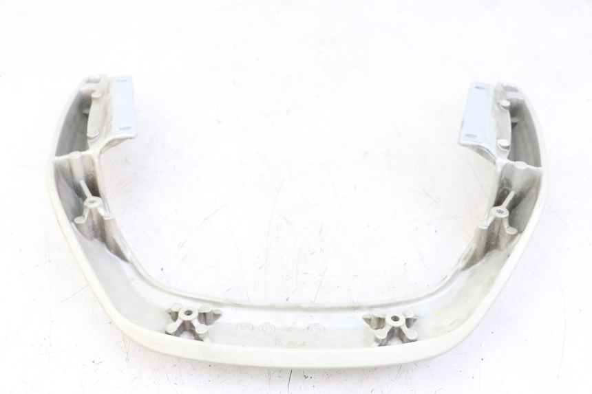 photo de GRAB RAIL PEUGEOT ELYSTAR 125 (2002 - 2007) - Technical close-up