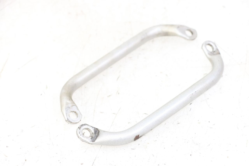 photo de GRAB RAIL PIAGGIO VESPA GRANTURISMO 200 (2004 - 2005) - Zoom on usage condition