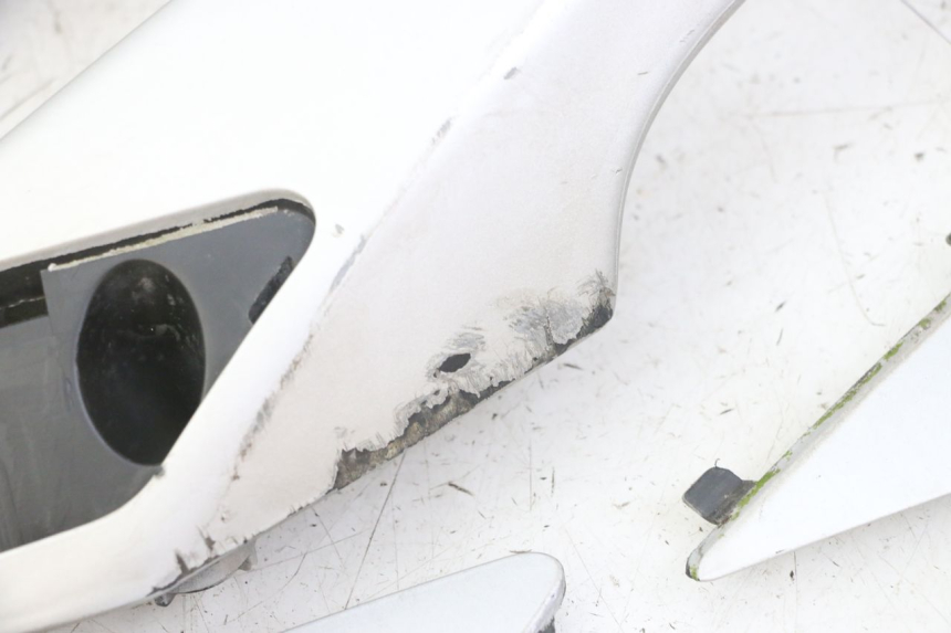 photo de GRAB RAIL PEUGEOT SATELIS 125 (2013 - 2018) - Distinctive features