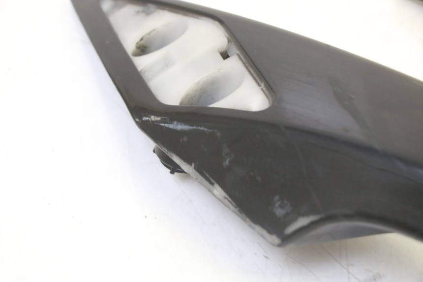 photo de GRAB RAIL PEUGEOT SATELIS 125 (2013 - 2018) - Product overview