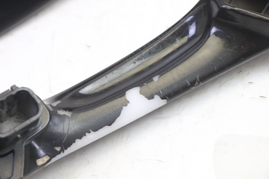 photo de GRAB RAIL PEUGEOT SATELIS 125 (2013 - 2018) - Checked used part