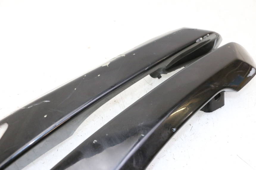photo de REAR HANDLEBARS PEUGEOT SATELIS 125 (2010 - 2012) - Supplementary product photo