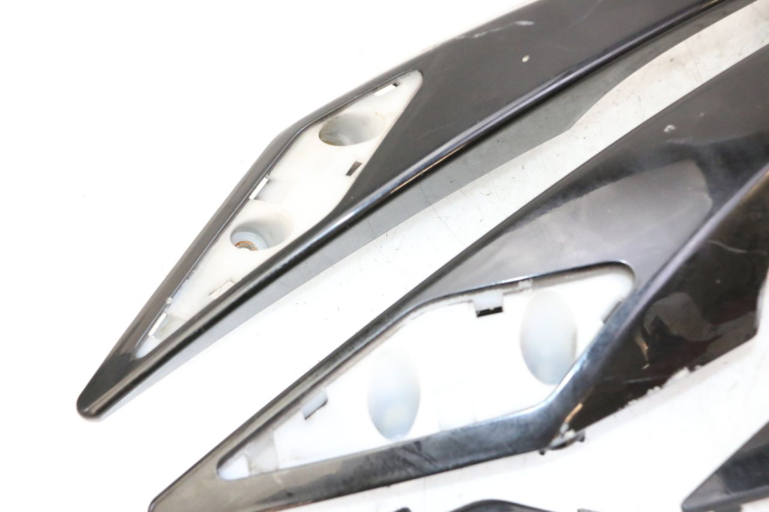 photo de REAR HANDLEBARS PEUGEOT SATELIS 125 (2010 - 2012) - Detailed visual inspection