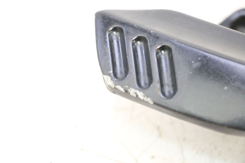 photo de GRAB RAIL  APRILIA SR MOTARD 50 (2012 - 2018) - Zoom on usage condition