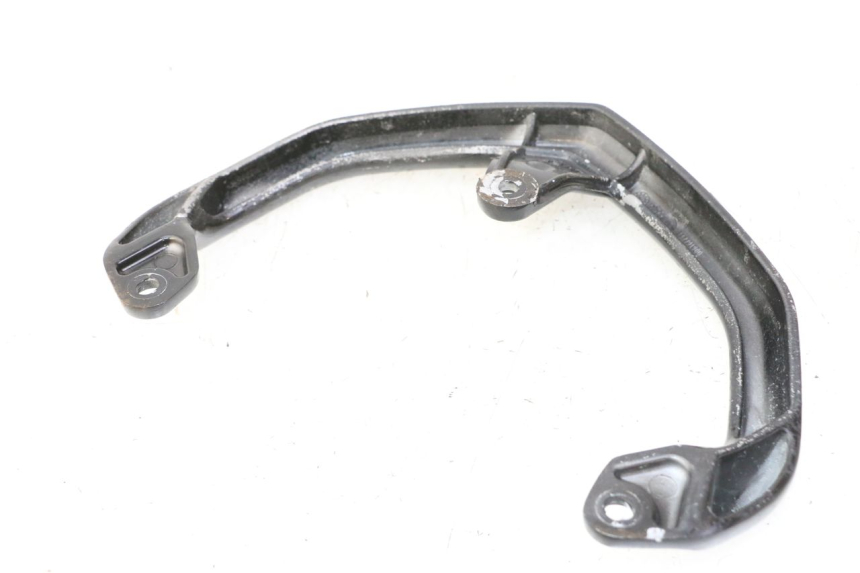 photo de GRAB RAIL PEUGEOT STREETZONE I NAKED 2T 50 (2018 - 2020) - Zoom on usage condition