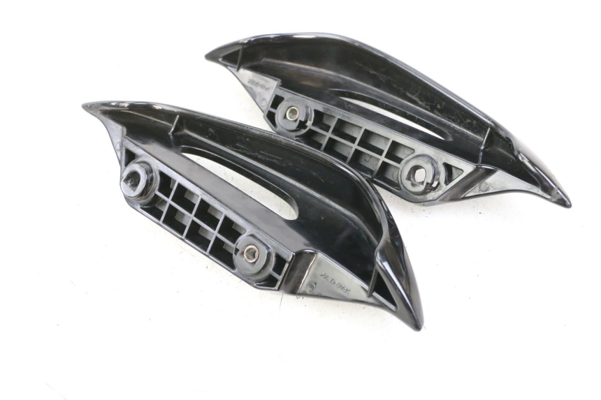 photo de GRAB RAIL SUZUKI BURGMAN 125 (2015 - 2017) - Zoom on usage condition