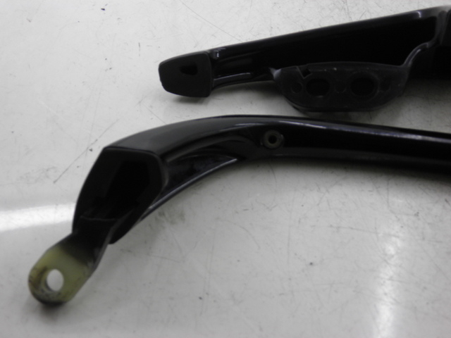 photo de GRAB RAIL  SUZUKI BURGMAN EXECUTIVE 650 (2008 - 2010) - Surface and material condition