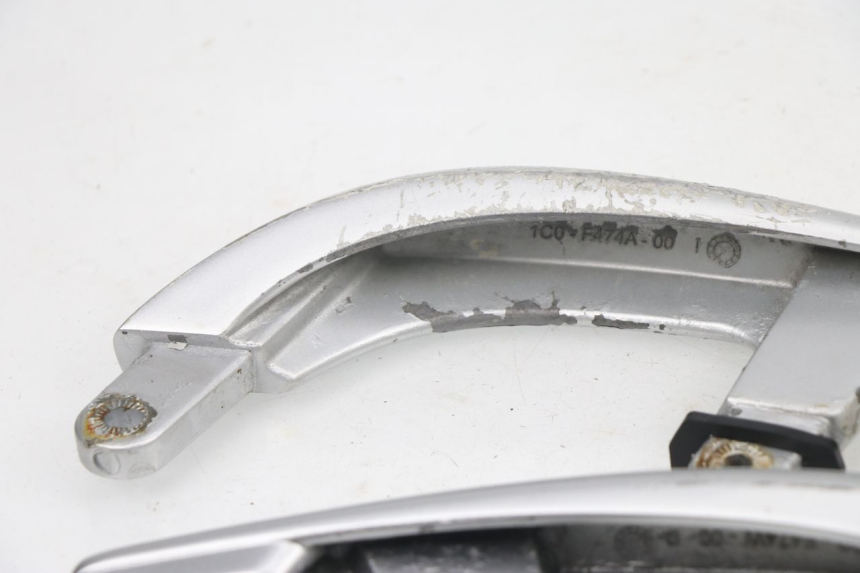 photo de GRAB RAIL  YAMAHA XMAX X-MAX 125 (2006 - 2009) - Alternative perspective