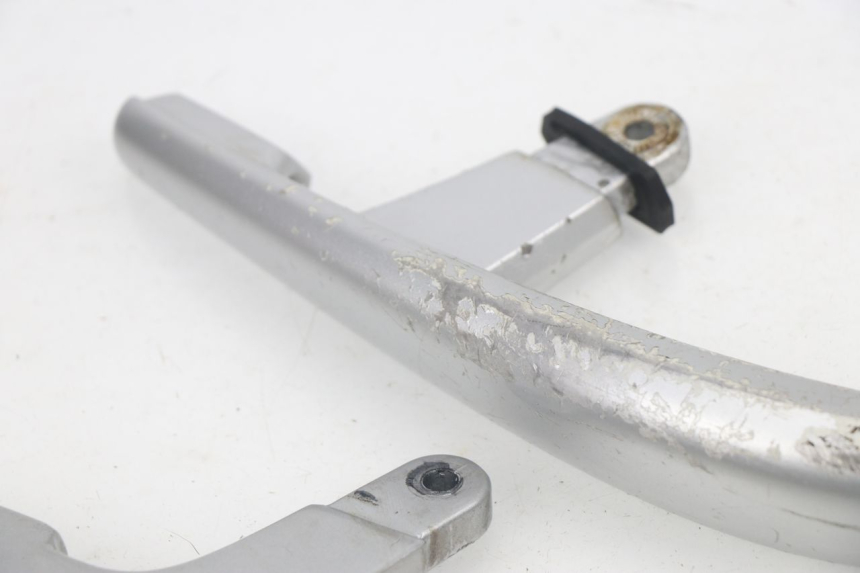 photo de GRAB RAIL  YAMAHA XMAX X-MAX 125 (2006 - 2009) - Surface and material condition