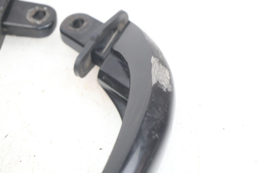 photo de REAR HANDLEBARS YAMAHA X-MAX XMAX 250 (2006 - 2009) - Surface and material condition