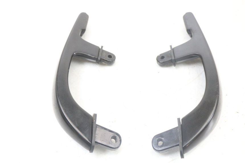 photo de REAR HANDLEBARS YAMAHA X-MAX XMAX 250 (2006 - 2009) - Alternative perspective