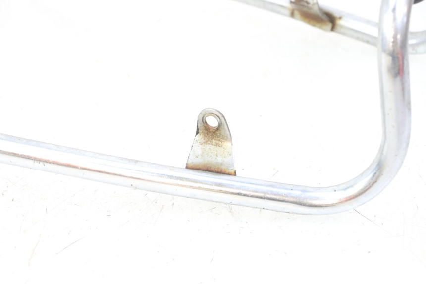 photo de GRAB RAIL YAMAHA SR 125 (1982 - 2003) - Surface and material condition