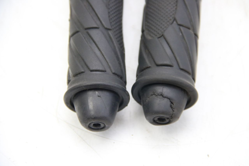 photo de HANDLEBAR GRIP ORCAL KITE 4T 50 (2019 - 2023) - Technical close-up