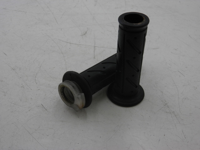 photo de HANDLEBAR GRIP KYMCO SPACER 50 (1998 - 2009) - Main view