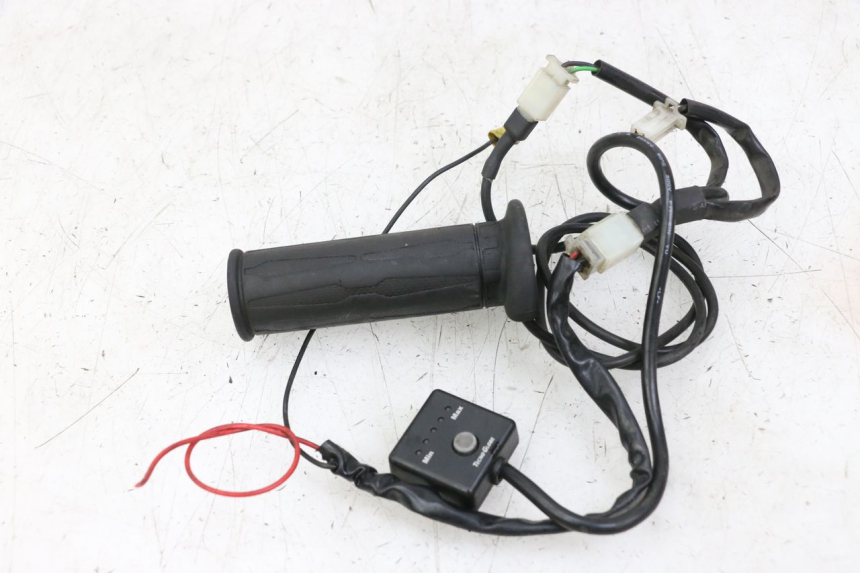 photo de HANDLEBAR GRIP PIAGGIO MP3 LT 400 (2007 - 2012) - Technical close-up