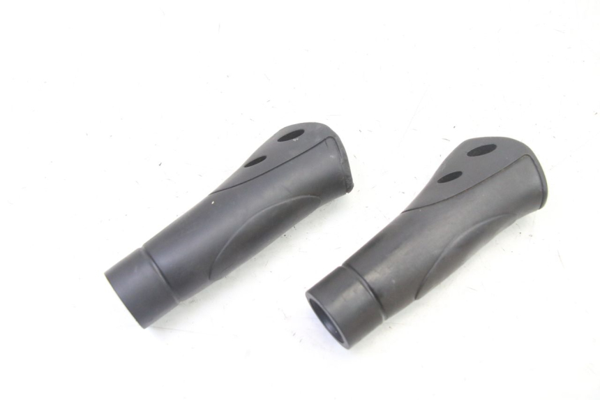 photo de HANDLEBAR GRIP HERO S10 1 - Component detail