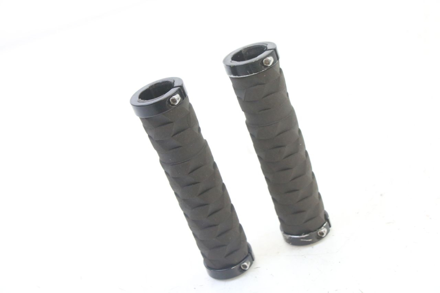 photo de HANDLEBAR GRIP NAMI STELLAR 1 - Main view