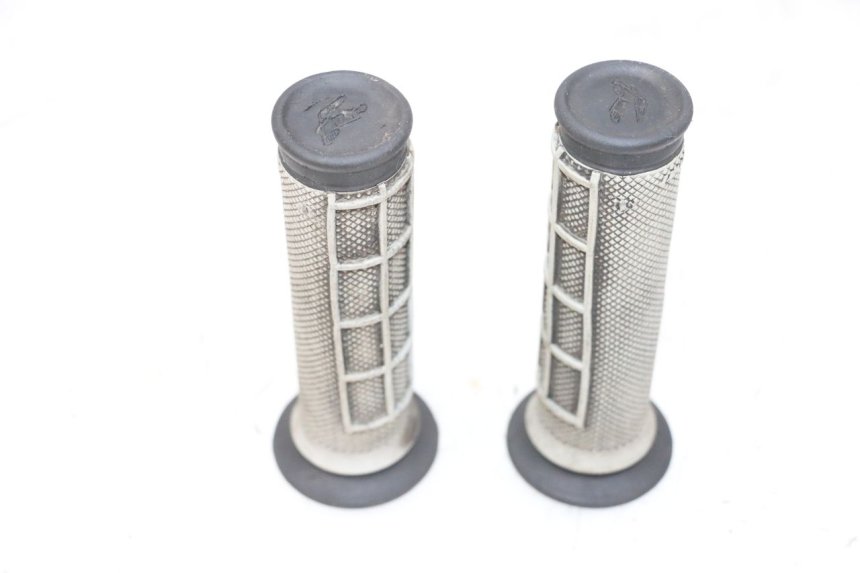 photo de HANDLEBAR GRIP YAMAHA YFM R RAPTOR 250 (2008 - 2014) - Product overview