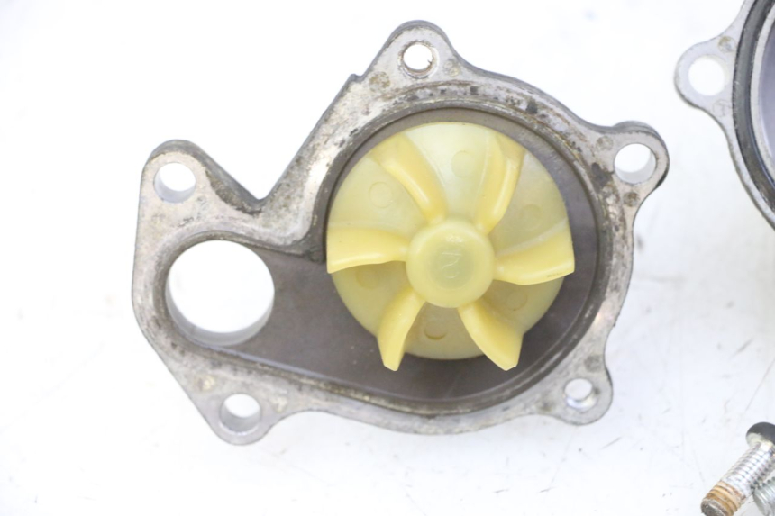 photo de WATER PUMP SUZUKI BURGMAN 125 (2007 - 2014) - Surface and material condition