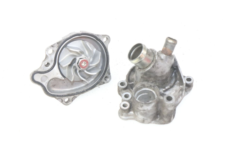 photo de WATER PUMP HONDA CBRF CBR-F PC41 600 (2011 - 2013) - Technical close-up