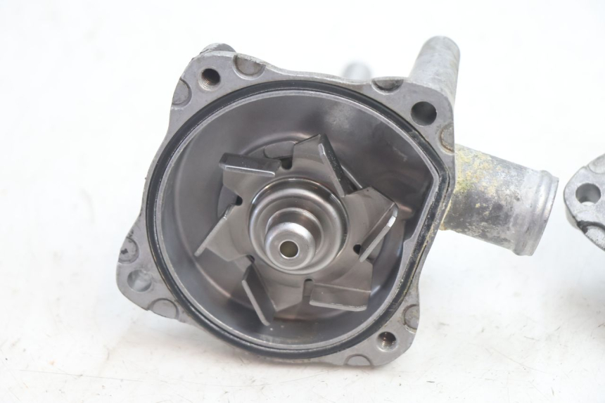 photo de WATER PUMP HONDA VFR FI RC46 800 (1998 - 2001) - Component detail