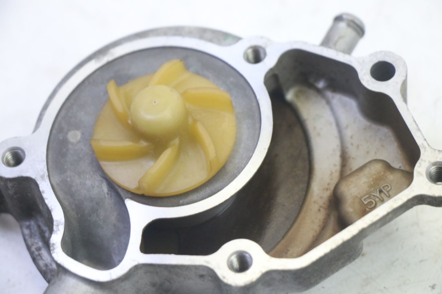 photo de WATER PUMP YAMAHA X-MAX XMAX 125 (2010 - 2013) - Alternative perspective