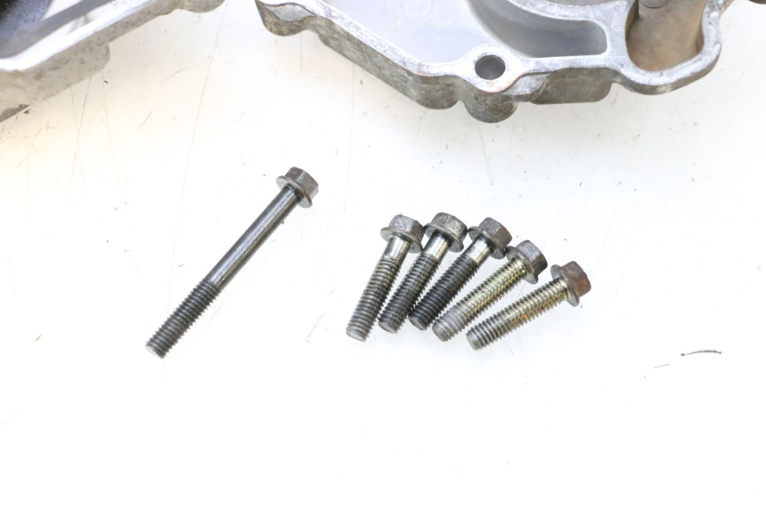 photo de WATER PUMP YAMAHA X-MAX XMAX 125 (2010 - 2013) - Fixing points details