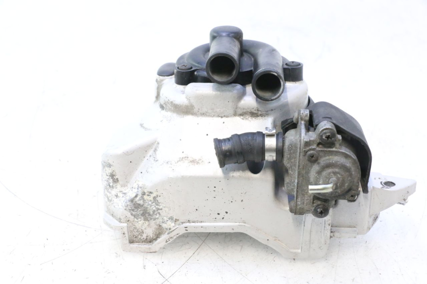 photo de WATER PUMP PIAGGIO X9 EVOLUTION 125 (2003 - 2007) - Surface and material condition