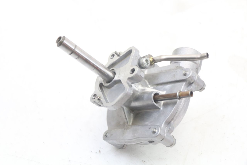 photo de WATER PUMP YAMAHA FZ1 FAZER 1000 (2007 - 2009) - Technical close-up