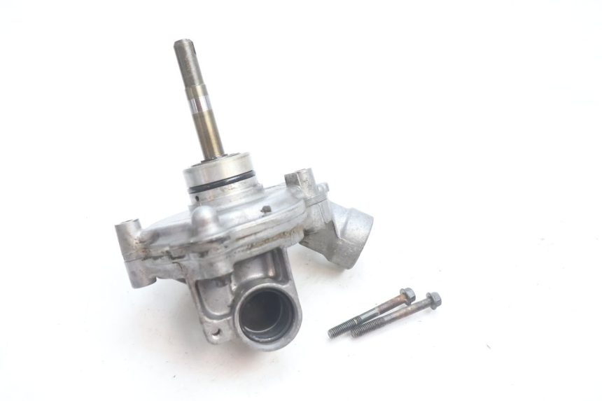 photo de WATER PUMP YAMAHA YZF R GENESIS 750 (1993 - 1998) - Fixing points details