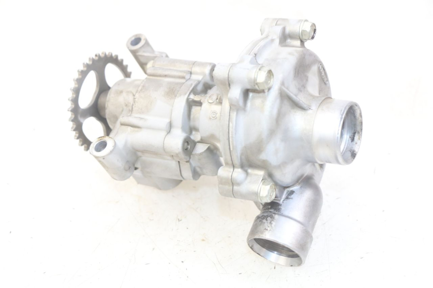 photo de WATER PUMP YAMAHA YZF R1 1000 (2007 - 2008) - Technical close-up