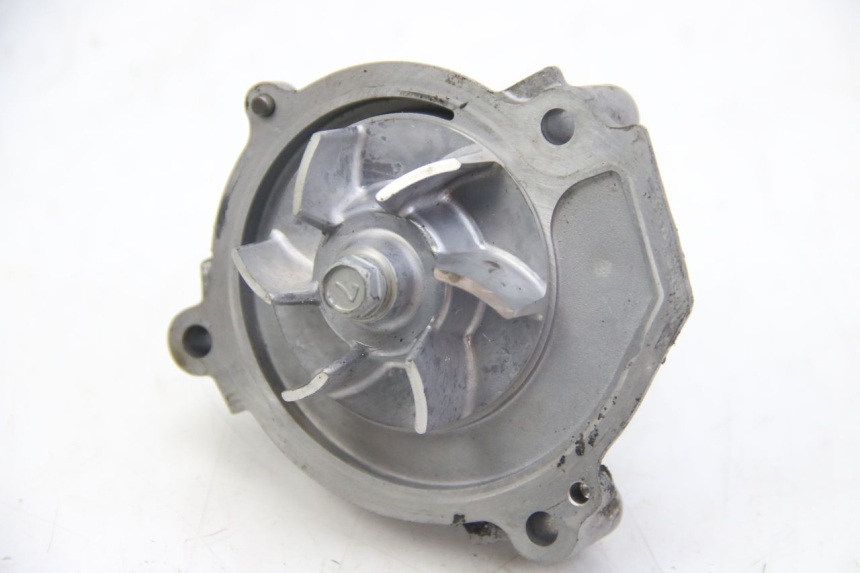 photo de WATER PUMP KAWASAKI Z ABS 1000 (2014 - 2020) - Alternative perspective