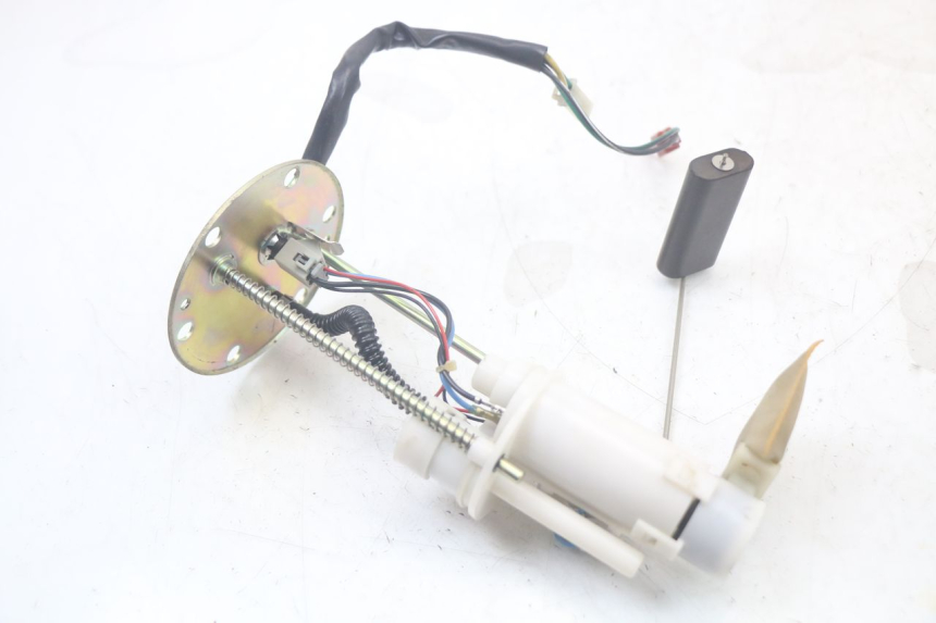 photo de FUEL PUMP QUADRO 3D S 350 (2013 - 2018) - Zoom on usage condition