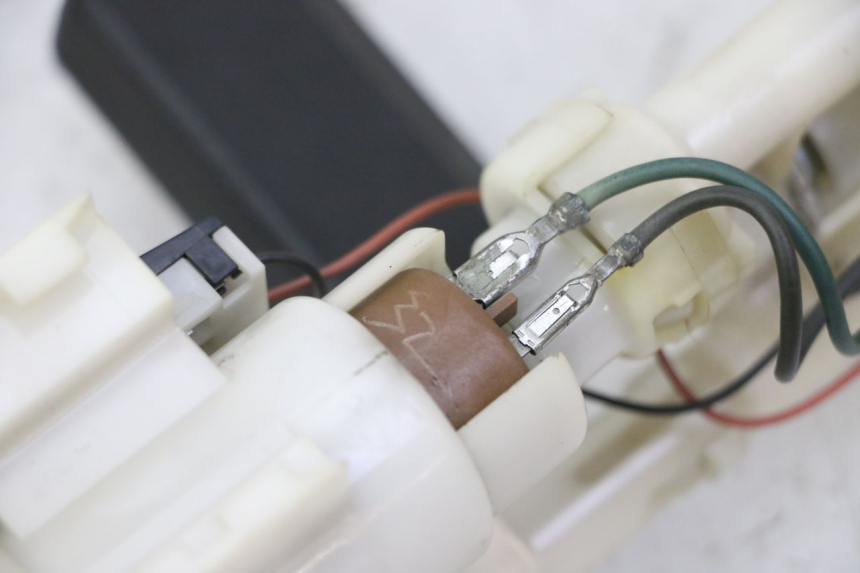 photo de FUEL PUMP SUZUKI BURGMAN 125 (2007 - 2014) - Product overview