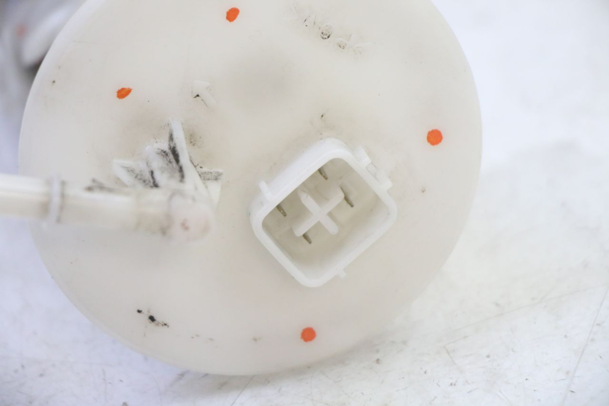 photo de FUEL PUMP SUZUKI BURGMAN 125 (2007 - 2014) - Technical close-up