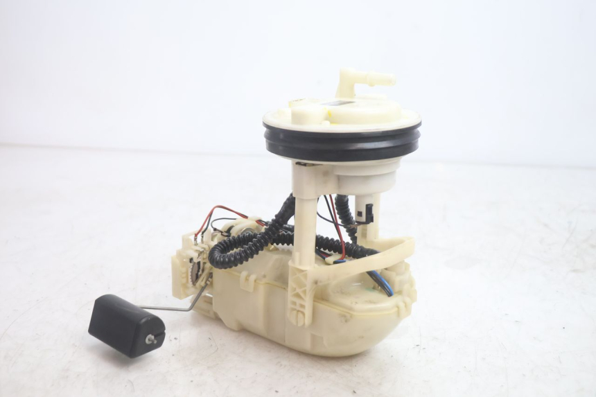 photo de FUEL PUMP SUZUKI BURGMAN EXECUTIVE ABS 650 (2006 - 2012) - Zoom on usage condition