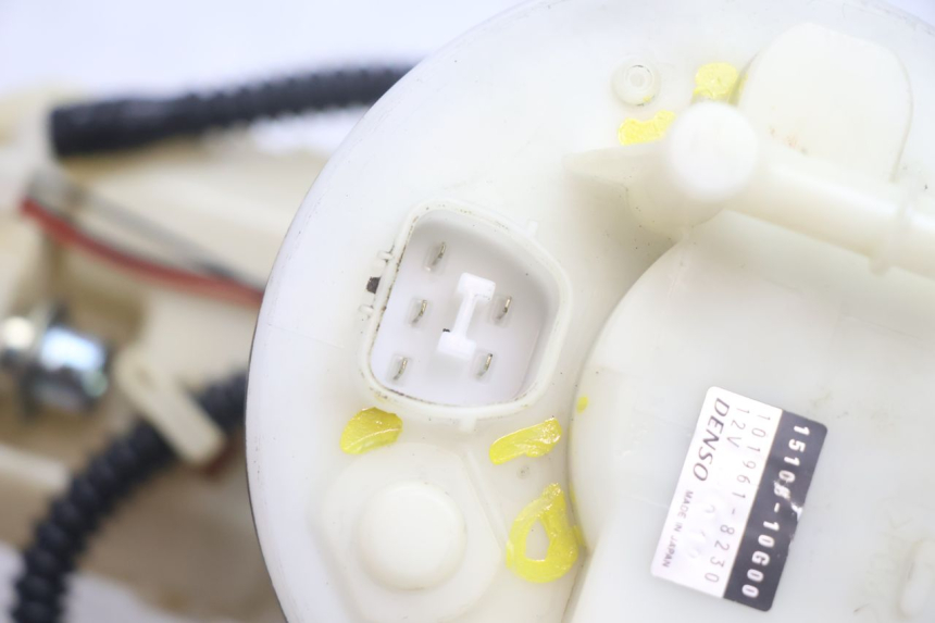 photo de FUEL PUMP SUZUKI BURGMAN EXECUTIVE ABS 650 (2006 - 2012) - Technical close-up